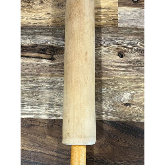 Vintage Maple & Beech Wood Rolling Pin – Farmhouse Kitchen Decor or Baking Tool - Picture 5 of 5
